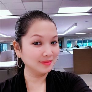 Meet your Posher, April